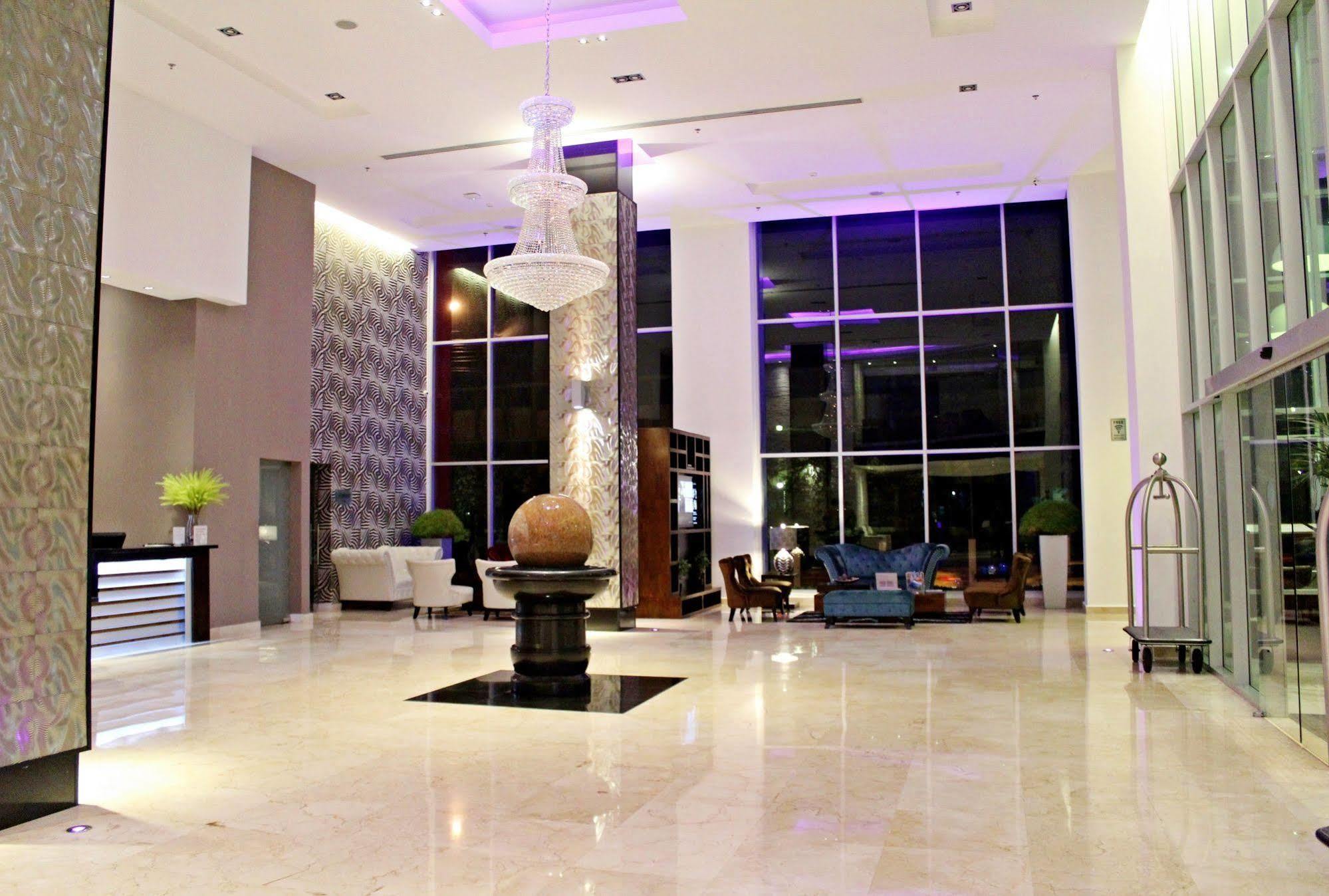 Ramada Plaza By Wyndham Panama Punta Pacifica Hotel Kültér fotó